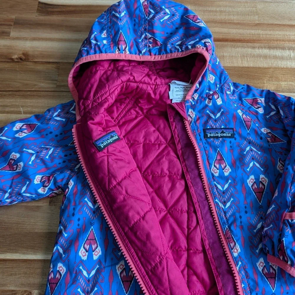 Patagonia Kid's Reversible Puff-Ball Bunting Blue/Pink Geometric Print 6-12M